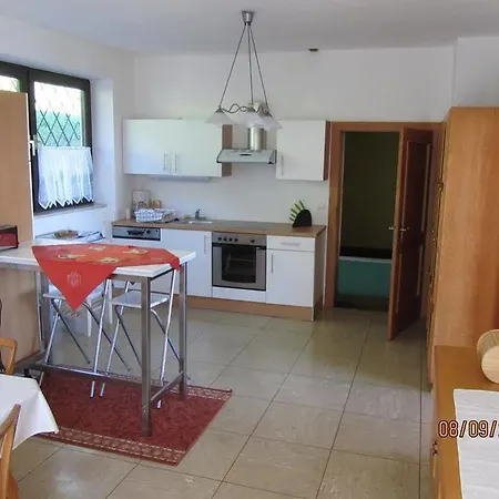 Wenzel Apartment *